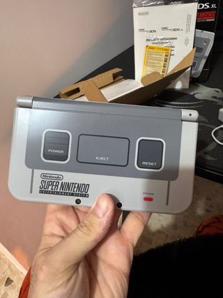 Nuovo Nintendo 3DS XL Edizione Super Nintendo