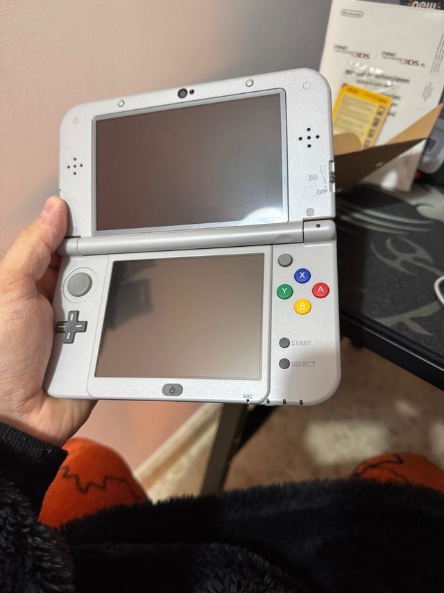 Nuovo Nintendo 3DS XL Edizione Super Nintendo