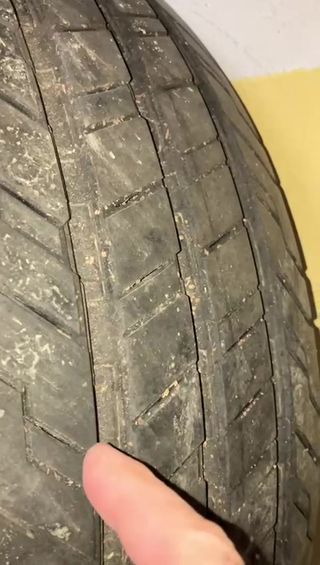 4 Neumáticos ContiVanContact 215/70