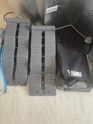 Accesorios Autocaravana - Muy Buen Estado