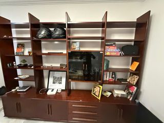 Mueble Salón Caoba con Vitrina y Almacenaje