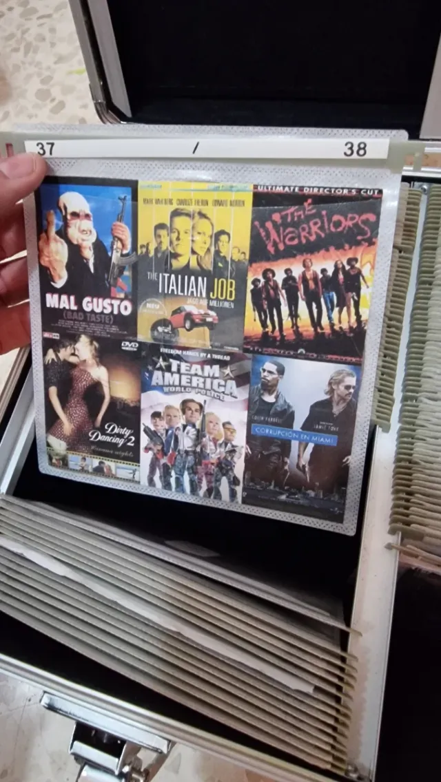 Valigetta per +300 dischi CD/DVD