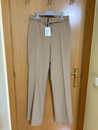 Pantalón beige Pedro del Hierro Talla 40 Nuevo