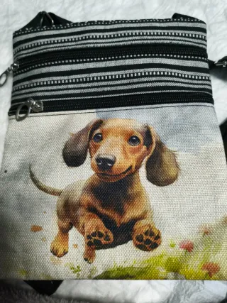 Bolso bandolera mujer perro salchicha