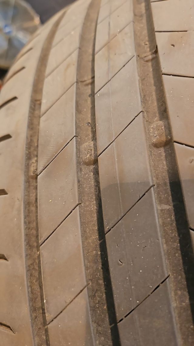 Neumáticos Turismo Bridgestone
