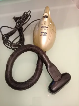 Aspiradora Ufesa Handy 800W