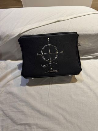 Cartera Clutch Illamasqua Edición Limitada