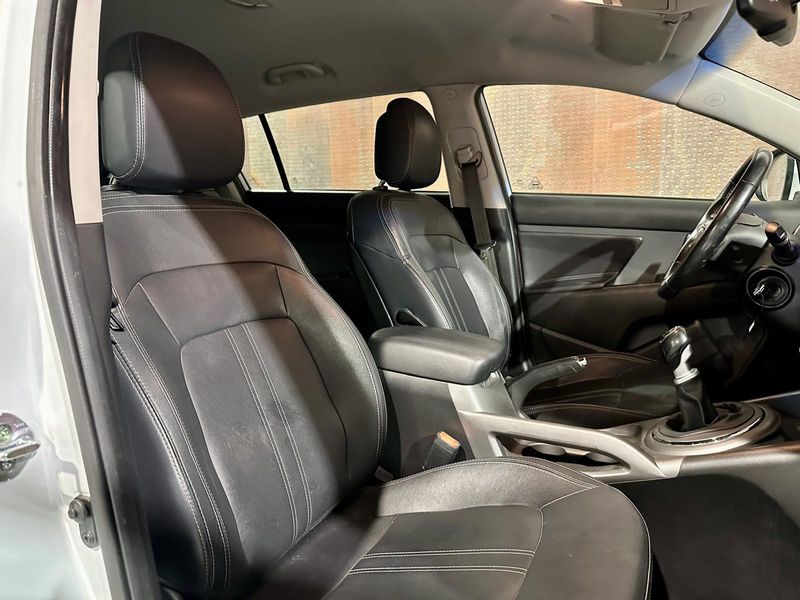 Kia Sportage 2015, foto 15