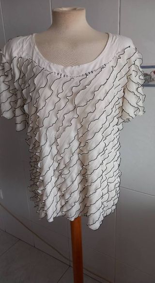 Blusa blanca volantes T. XL