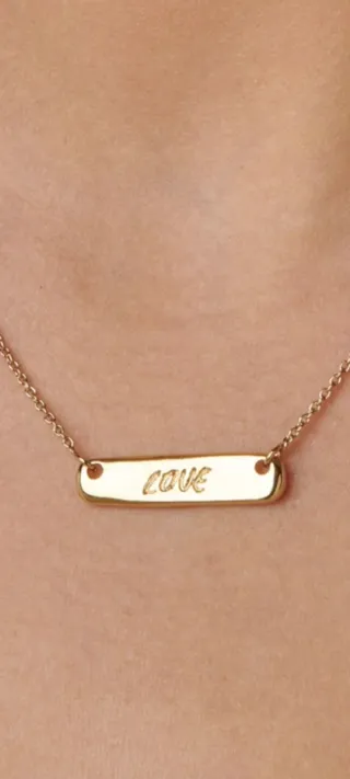 Collar Uno de 50 LOVE bañado en oro