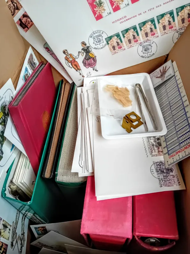 SCATOLA 10 KG DI TIMBRI