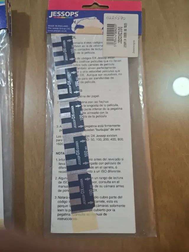 Etiquetas adhesivas para identificas el código DX