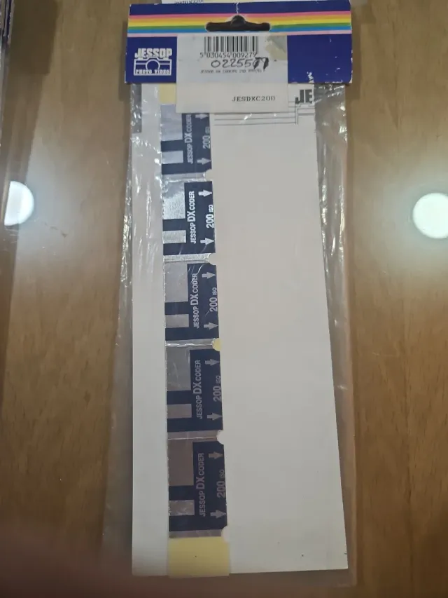 Etiquetas adhesivas para identificas el código DX