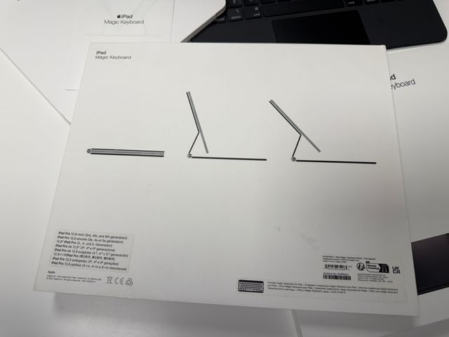 Apple Magic Keyboard para iPad Pro 12,9" PORTUGUES