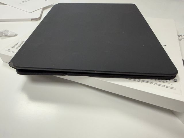 Apple Magic Keyboard para iPad Pro 12,9" PORTUGUES