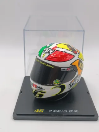 Modellino Casco Valentino Rossi Mugello 2006