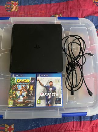 PS4 1TB + 3 Juegos + Cables