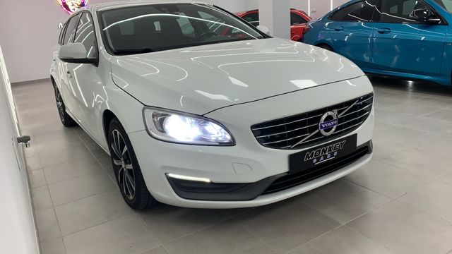 Volvo V60 D4 KINETIC AUT.