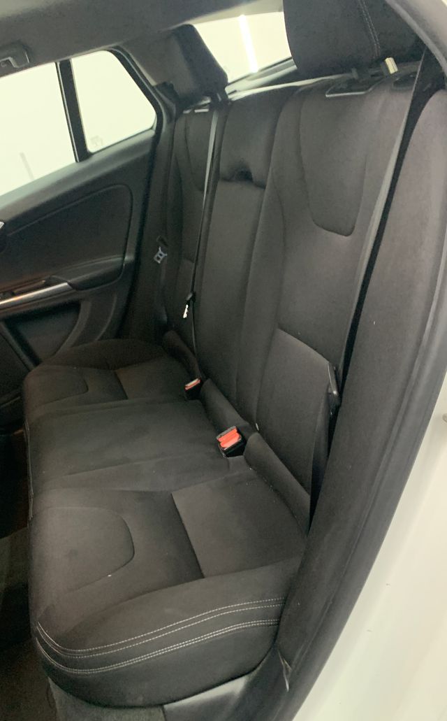 Volvo V60 D4 KINETIC AUT.