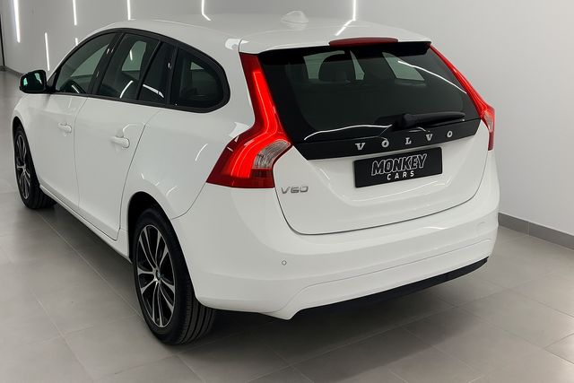 Volvo V60 D4 KINETIC AUT.