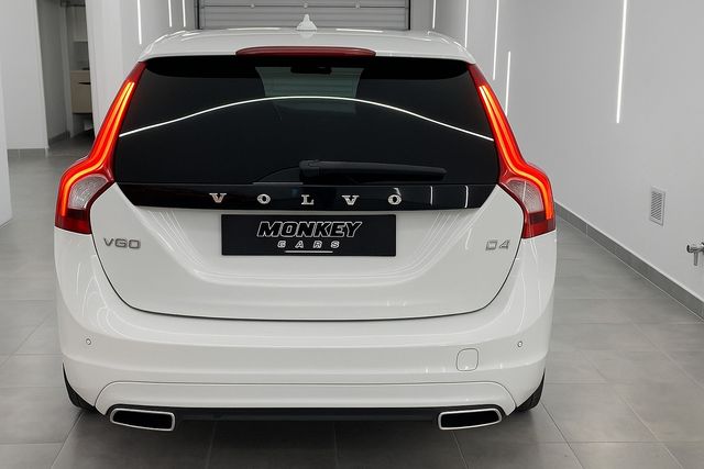 Volvo V60 D4 KINETIC AUT.