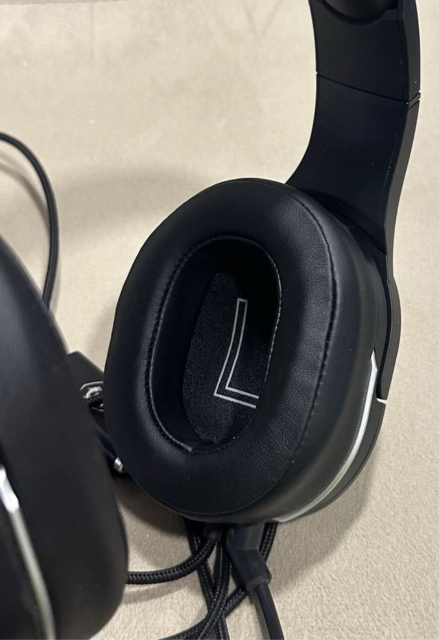 Cascos MSI con micrófono