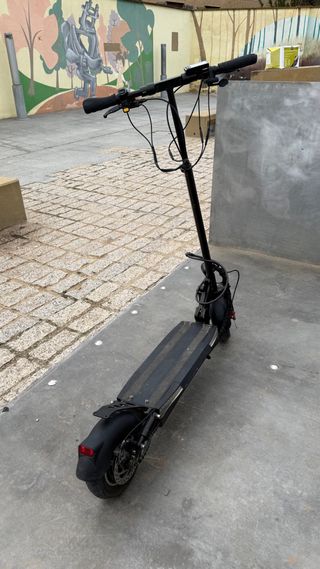 Patinete Eléctrico Negro