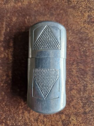 Accendino vintage in lega leggera