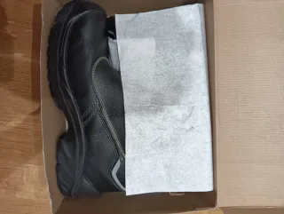 Zapatos Power Toe Talla 45 con protección hierro