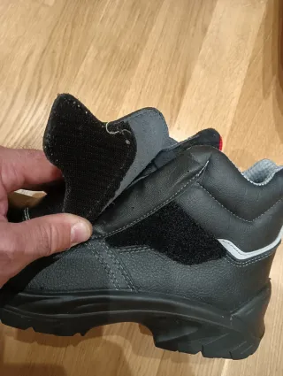 Zapatos Power Toe Talla 45 con protección hierro