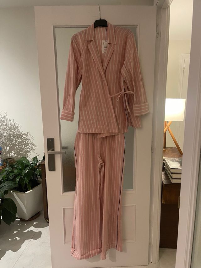 Pantalón Zara rayas vivo rosa y blanco