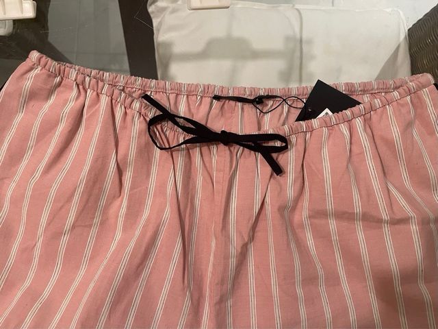 Pantalón Zara rayas vivo rosa y blanco