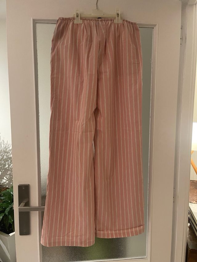 Pantalón Zara rayas vivo rosa y blanco