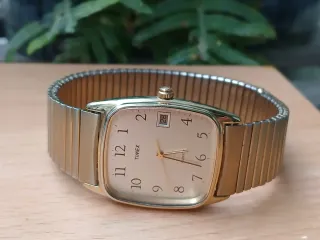 Reloj Timex Cuarzo Vintage Dorado