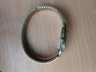 Reloj Timex Cuarzo Vintage Dorado