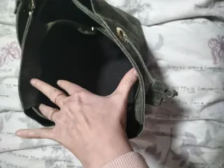 Bolso de ante verde,modelo Bouler de Banoffee