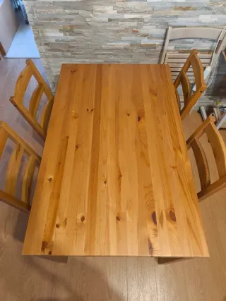 Mesa comedor madera con 4 sillas