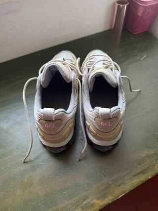 Zapatillas Asics Beige/Gris