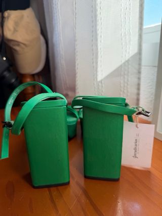 Sandalias Stradivarius verdes tacón plataforma