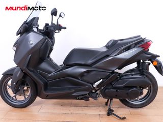 YAMAHA X-MAX 125