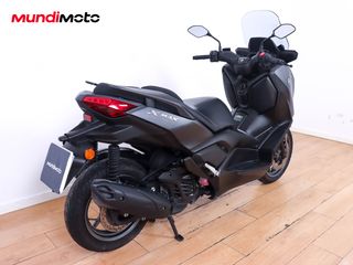 YAMAHA X-MAX 125