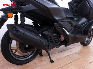 YAMAHA X-MAX 125