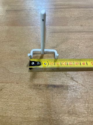 Ganchos para reja metálica