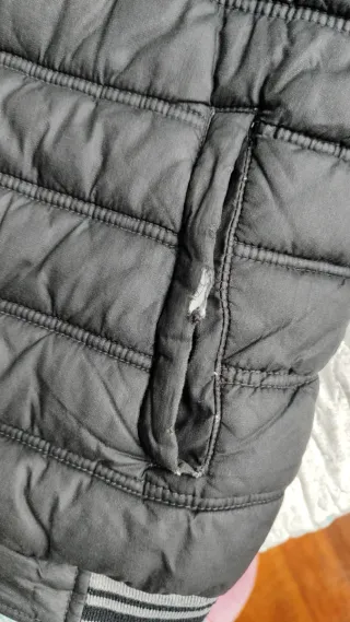 Cazadora acolchada negra