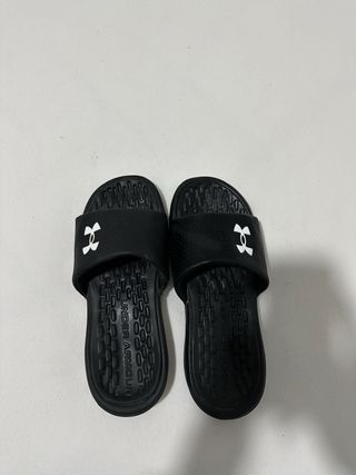 Cholas Under Armour Negras