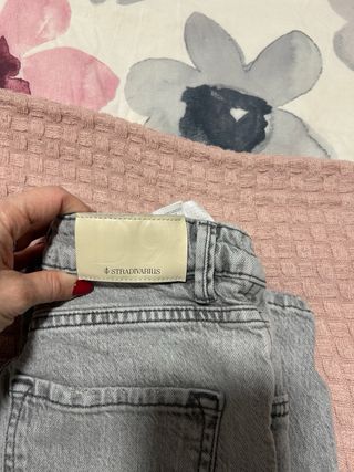 Pack Jersey Bershka y Pantalón Stradivarius Gris