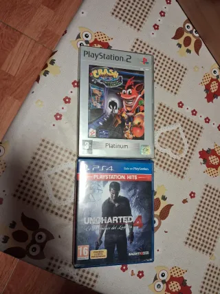 PS2 Crash Bandicoot & PS4 Uncharted 4