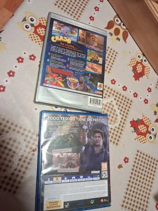 PS2 Crash Bandicoot & PS4 Uncharted 4