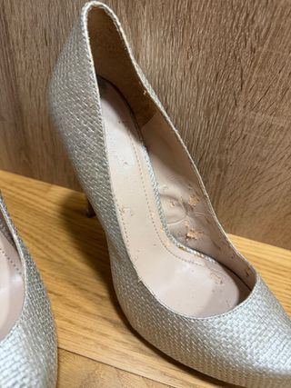 Tacones BCBGENERATION Plateados