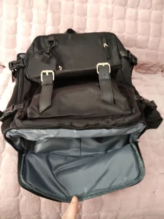 Mochila de viaje cabina avión negra